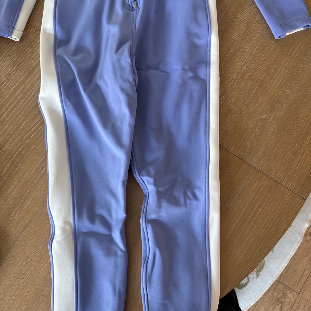 Cordova women’s ski jumpsuit, size medium, light purple - Picture 9 of 13